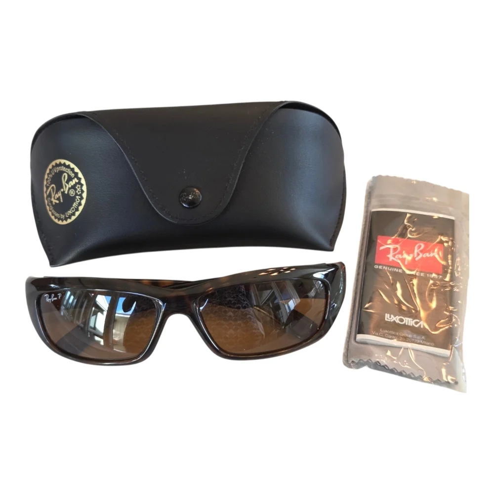Ray-Ban RB4160 Tortoise Full Rim Sunglasses with Case and Cloth NWOT Italy